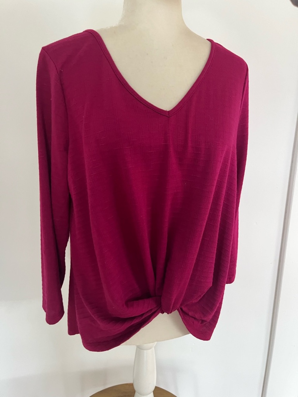 Twist-Hem V-Neck Blouse in Raspberry